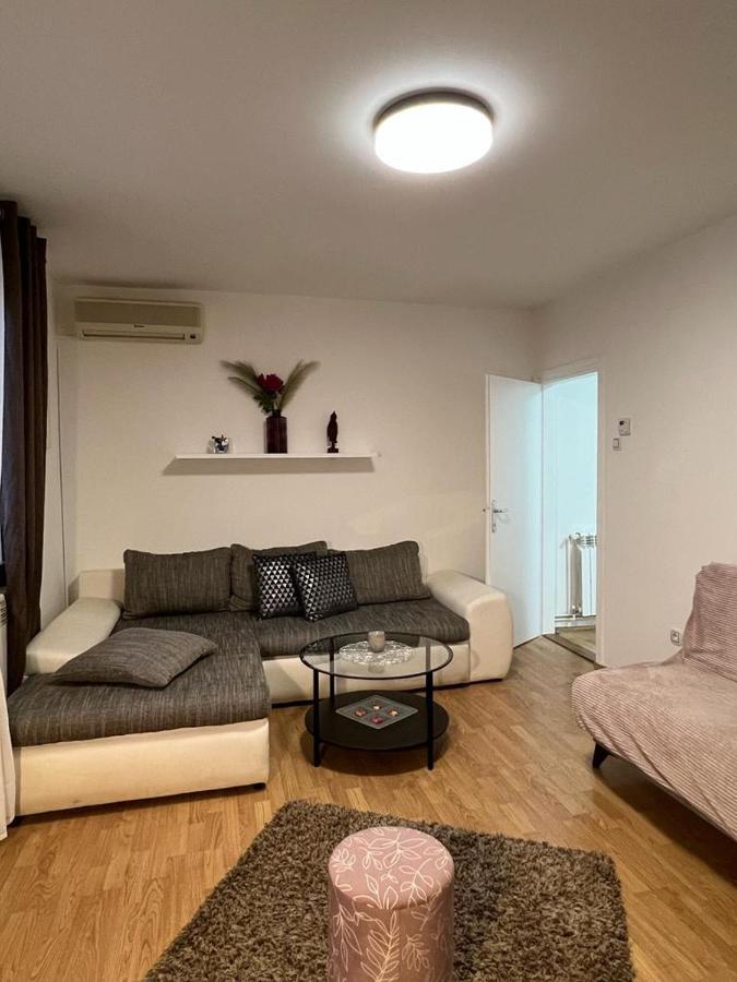 זאגרב Apartman Lara מראה חיצוני תמונה