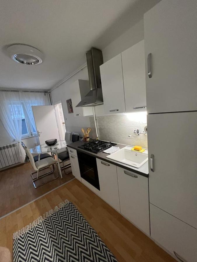 זאגרב Apartman Lara מראה חיצוני תמונה