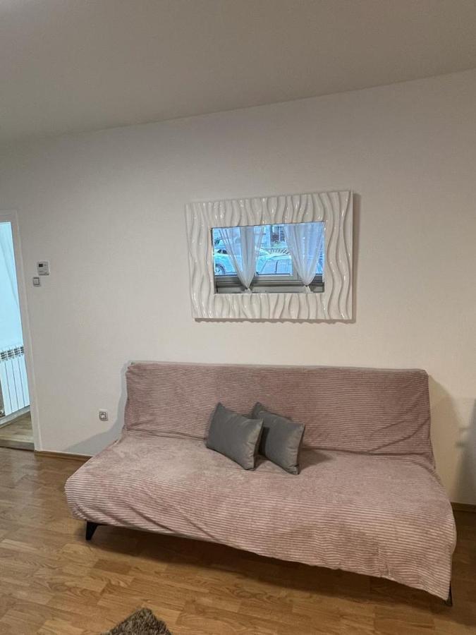 זאגרב Apartman Lara מראה חיצוני תמונה