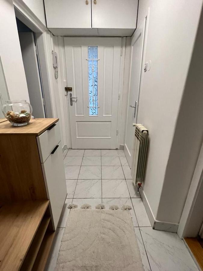 זאגרב Apartman Lara מראה חיצוני תמונה
